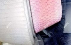 尊龙凯时人生就是搏耐磨陶瓷复合衬板在生料立磨磨辊轴；ふ稚系睦殖捎τ